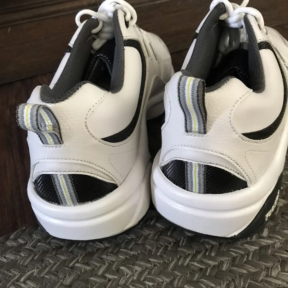 NWOT FootJoy Men's White Casual Sneakers with Subtle Black Accents 13